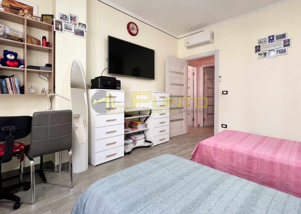 Sale Apartment Sanremo - SANREMO renovated central three-room apartment Locality 