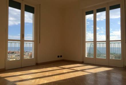 SANREMO penthouse with city and sea view