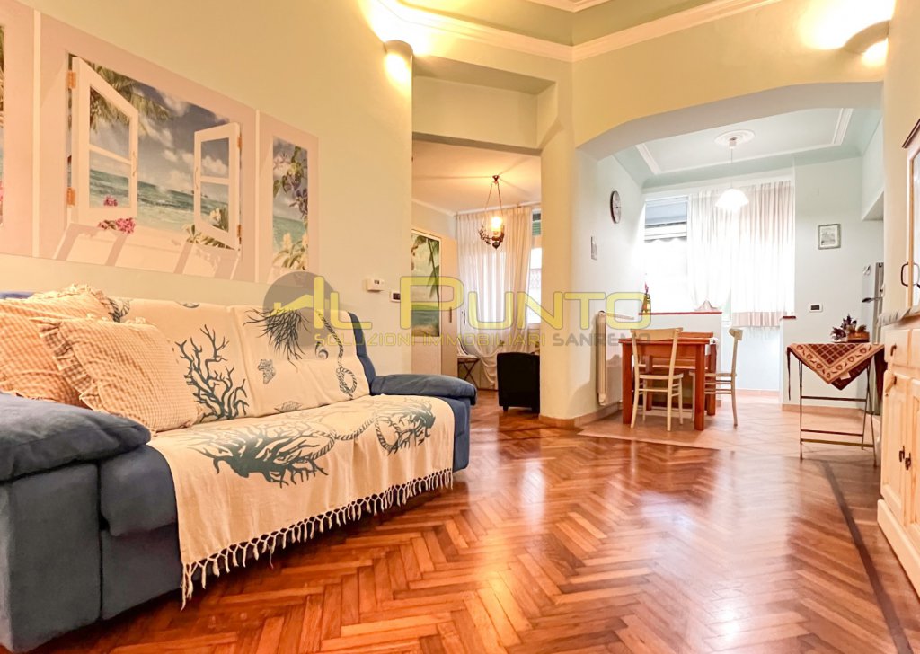 Продажа Апартаменты Санремо - САН-РЕМО двухкомнатная квартира в 400 метрах от моря Город 
