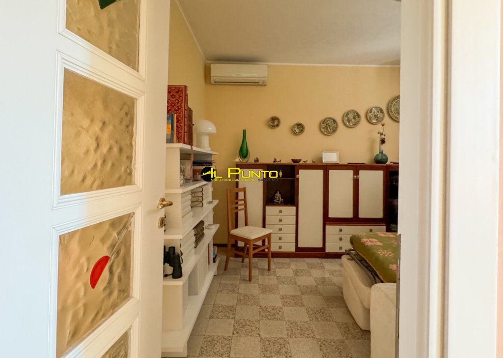 Appartamento trilocale in vendita  Giardini Vittorio Veneto 58, Sanremo, località Centro