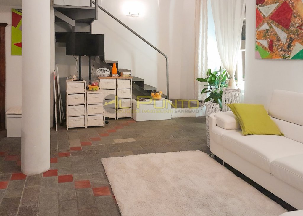 Vendita Appartamento Sanremo - SANREMO delizioso open space in tipica casa ligure Località Centro Storico - Pigna
