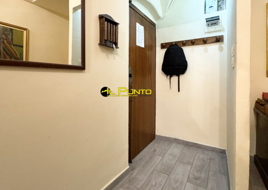 Appartamento monolocale in vendita  via Dritta 24, Bordighera, località Bordighera Alta