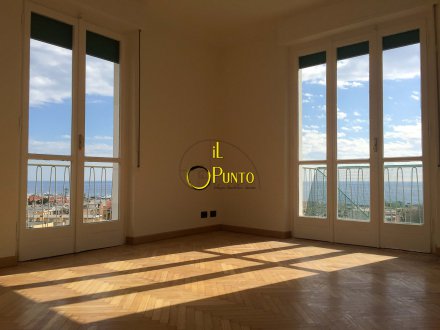 SANREMO penthouse with city and sea view