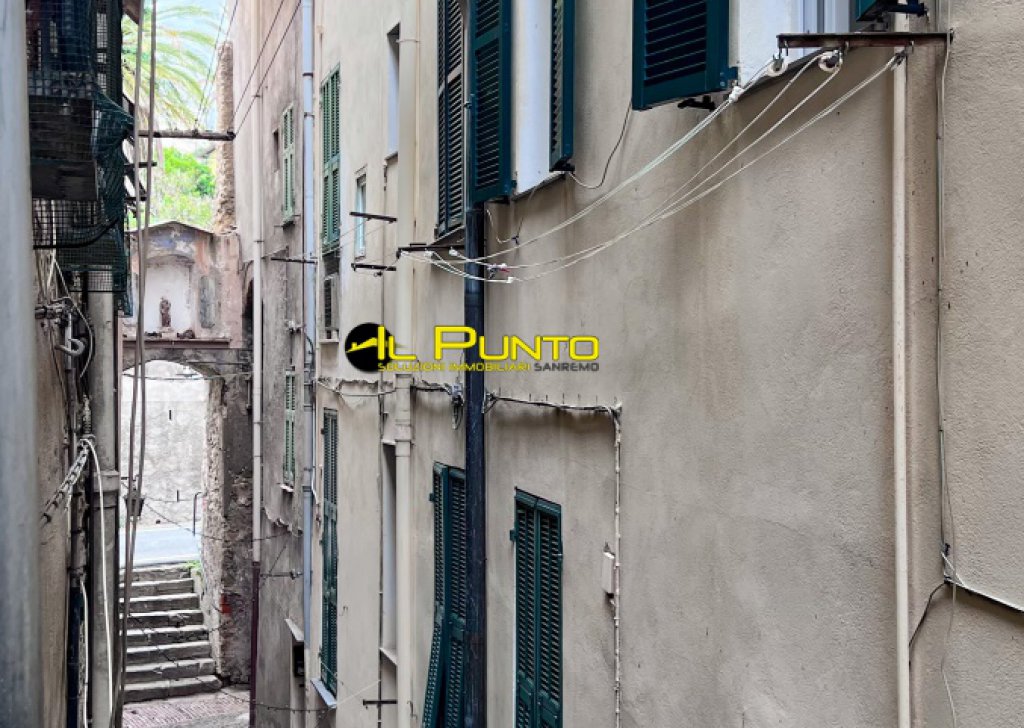 Sale Apartment Bordighera - BORDIGHERA ALTA in a typical Ligurian house Locality 