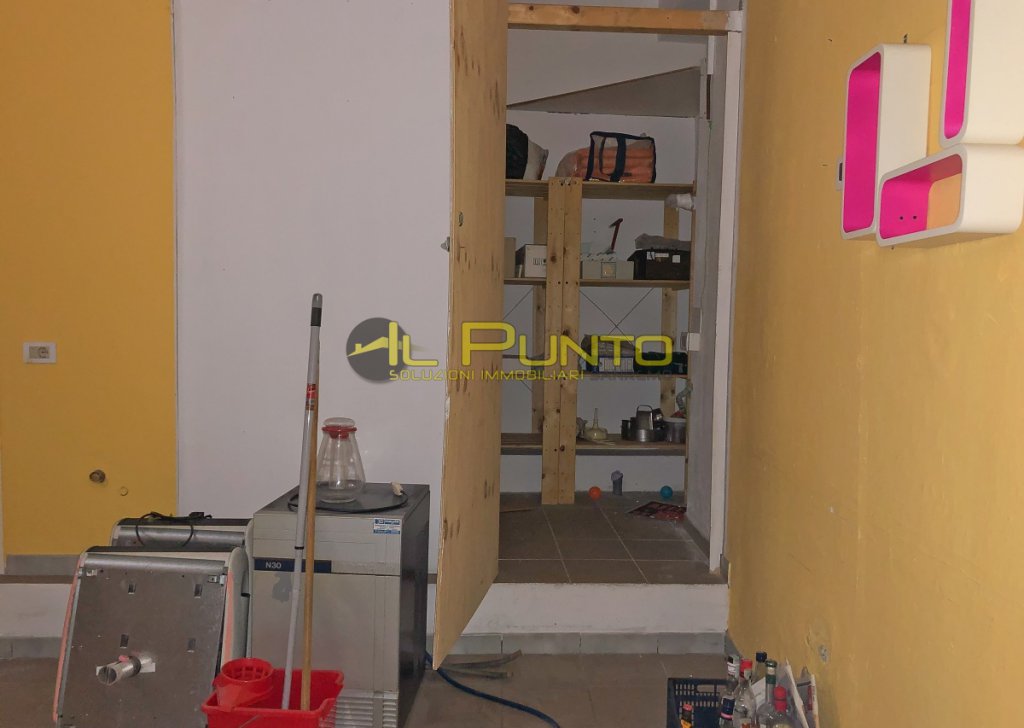 Sale Workshop Sanremo - SANREMO laboratory-warehouse suitable for various uses Locality 