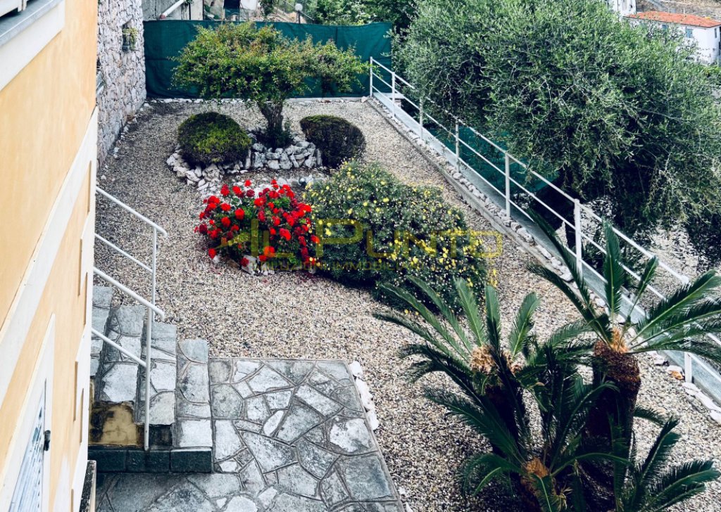 Sale Villas and Independent Houses Sanremo - SANREMO villa a few steps from the center Locality 
