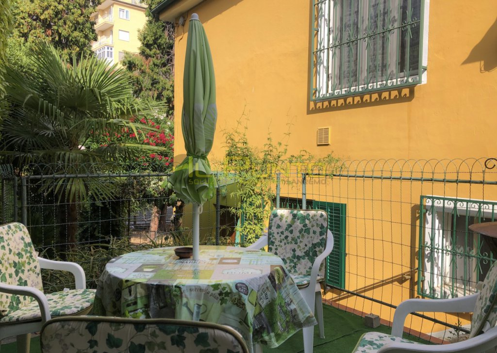 Sale Villas and Independent Houses Sanremo - SANREMO villa with garden foce area Locality 
